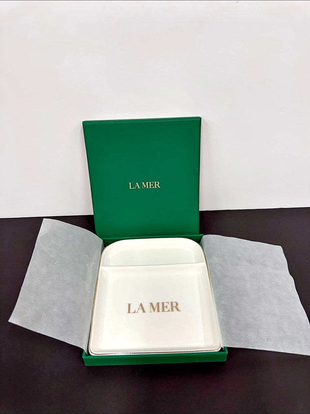 La Mer Luxury Ceramic Vanity Trinket Tray with Gold Trim & Original Green Box